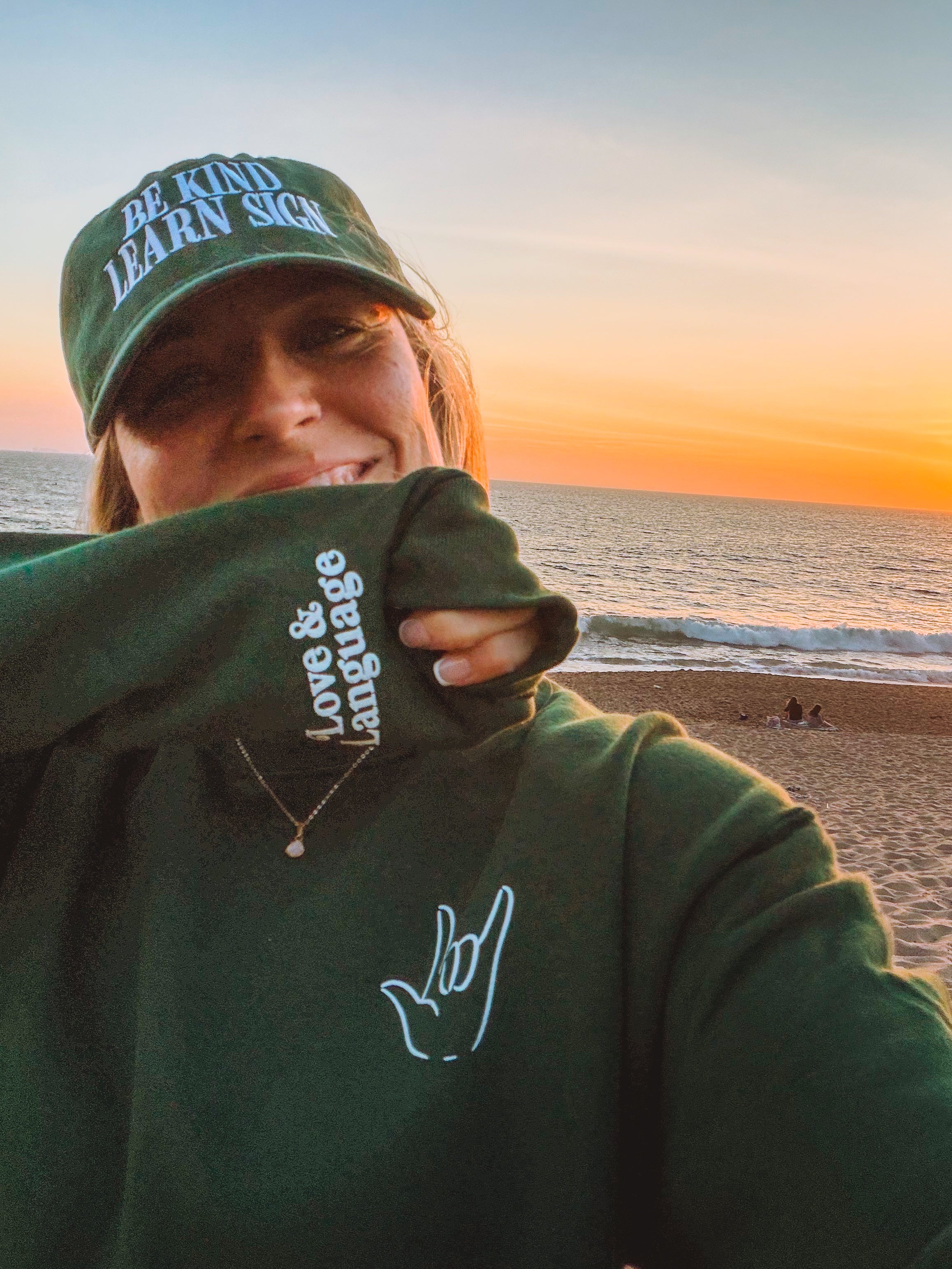 The World Would Be a Better Place Forest Green Crewneck – The LA